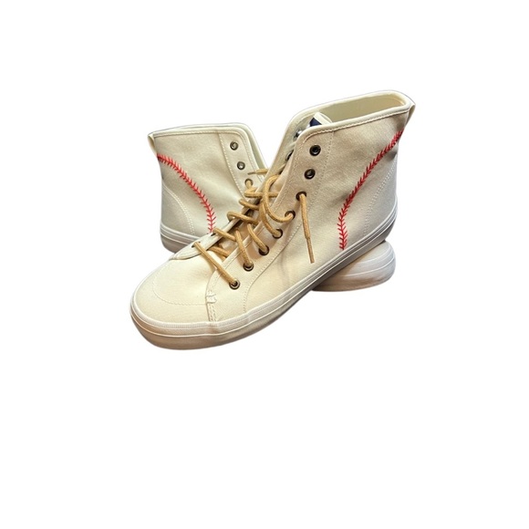 Sperry Shoes - Hand Embroidered Sperry Baseball Hightops​